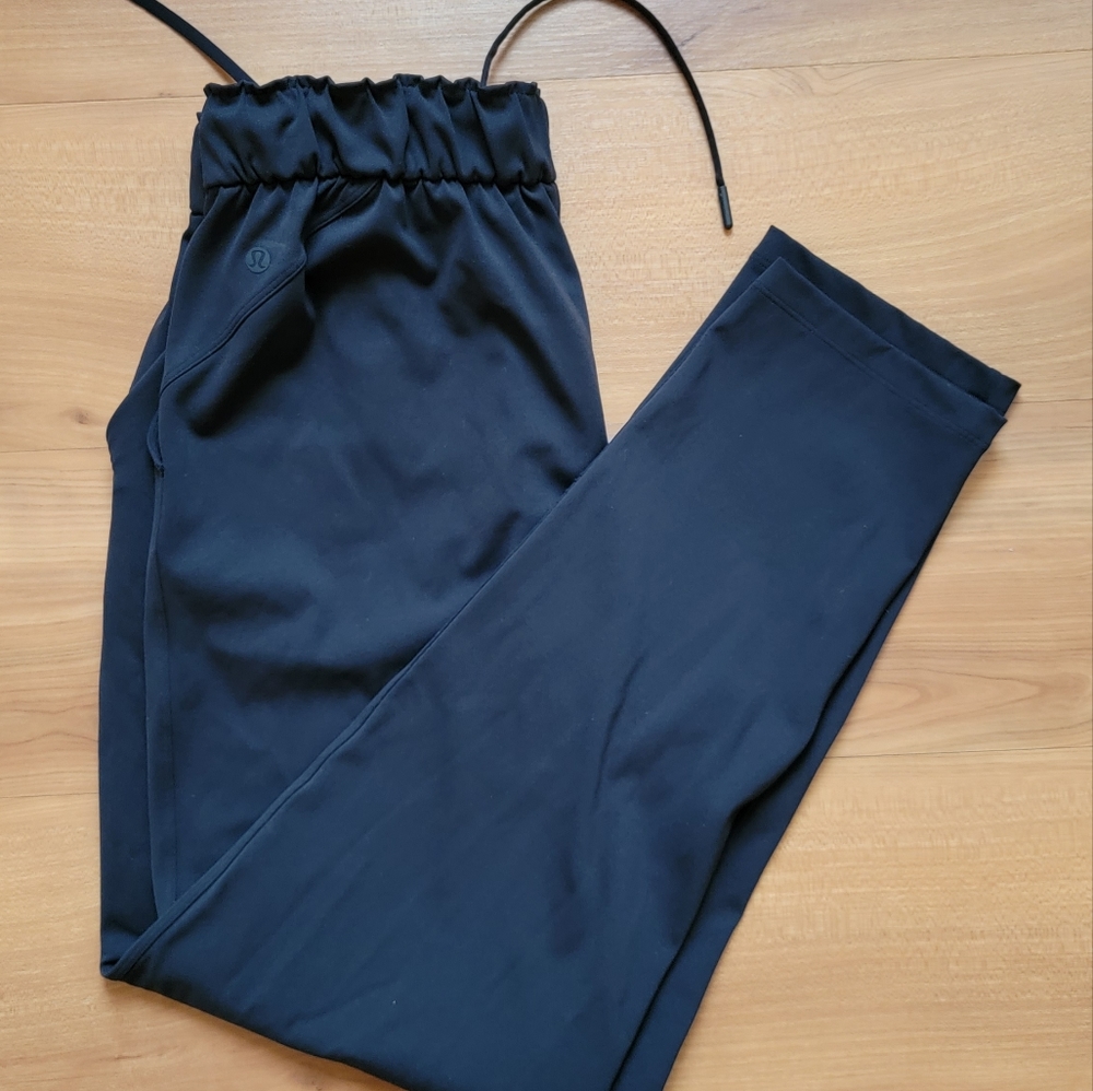 Lululemon Keep Moving stretch pant 7/8 black size 8